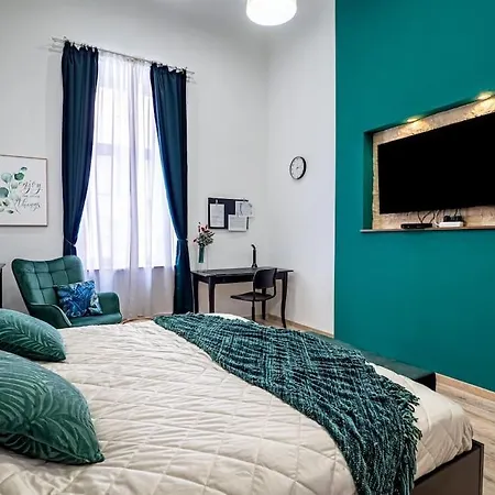 Emerald Budapest